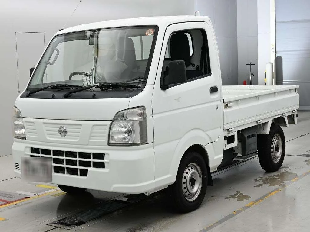 Nissan NT100 Clipper DR16T 2018